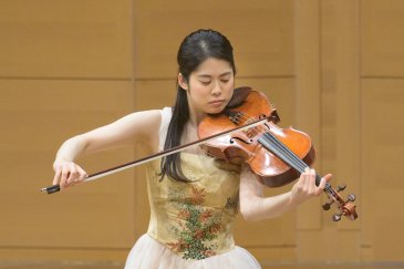 ヴィオラ・石坂淑恵さん（2025年9月～12月）