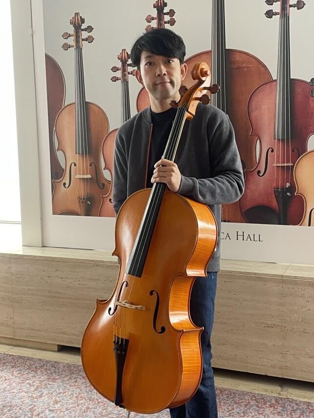 横坂源さんにレナト・スクロラヴェッツァを貸与